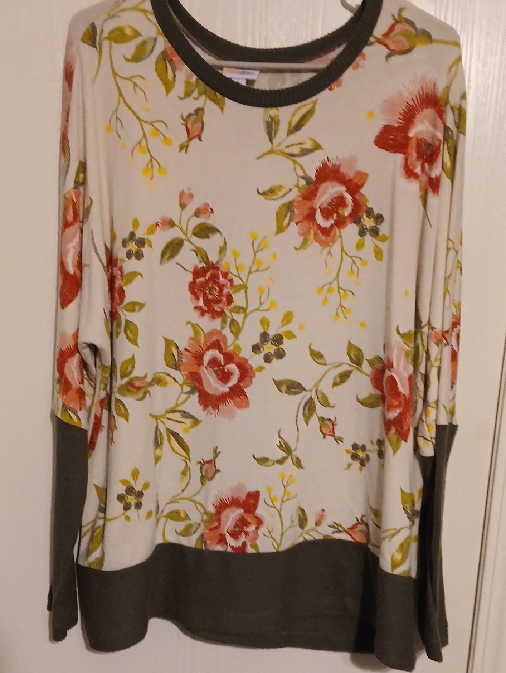 LuLaRoe Cream Floral Long Sleeve Top with Olive Trim and Rust Flowers